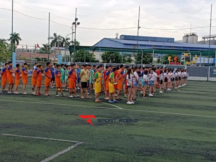 Sân bóng Lương Anh