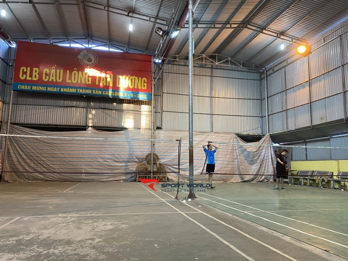 Sân Cầu Lông Tân Dương