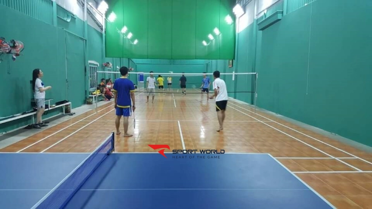 Sân cầu lông Gia Thịnh