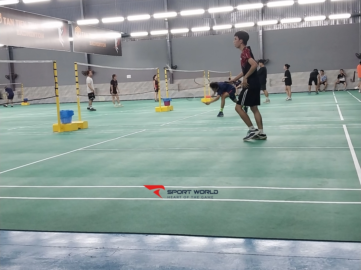 Sân cầu lông Tân Tiến Thắng