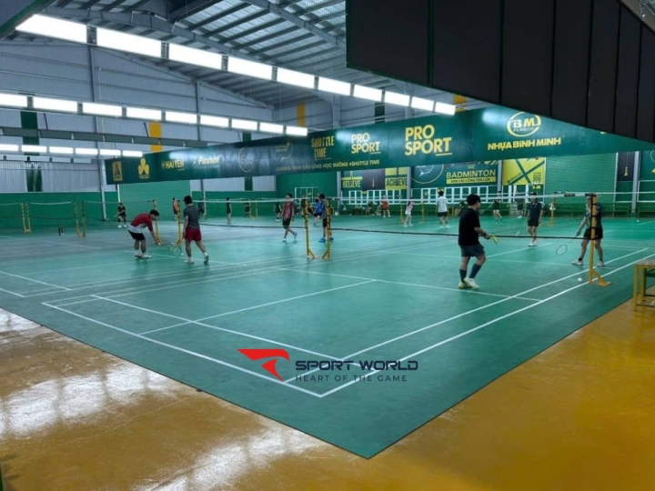 Sân cầu lông Tên Lửa - Bình Tân