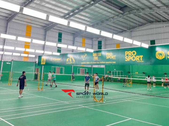 Sân cầu lông Tên Lửa - Bình Tân