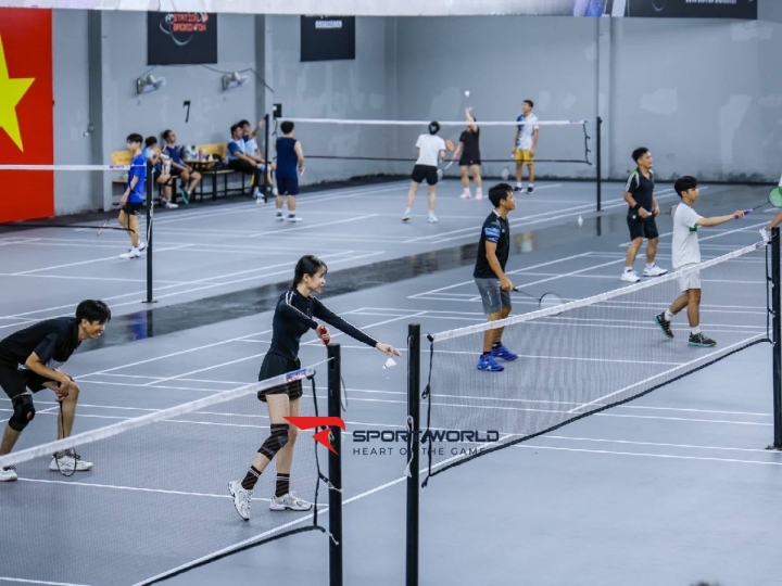 Sân cầu lông Trạm Cầu Lông - Bình Tân