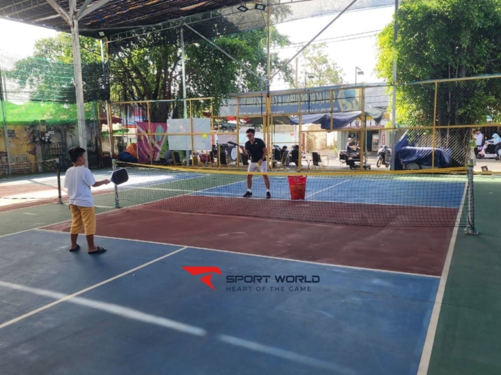 Sân cầu lông - pickleball Sinh Tố