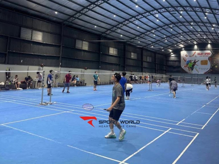Sân cầu lông và bóng rổ Rian Sports