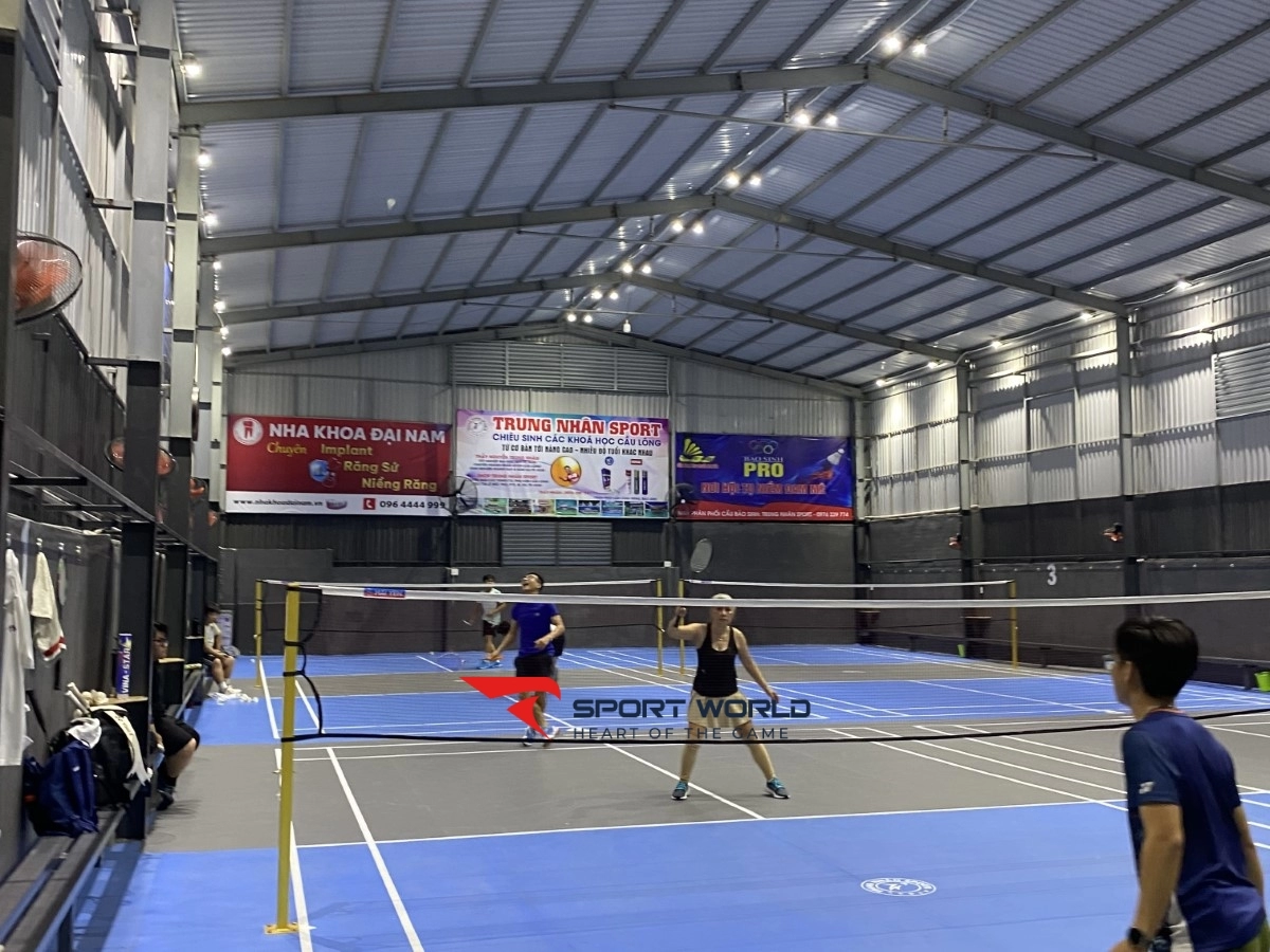 Sân cầu lông Trung Nhân