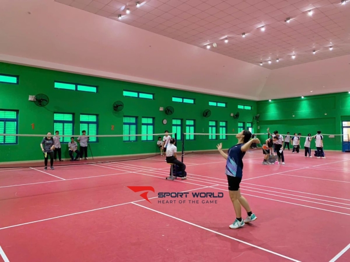 Sân thể thao Phong Sơn Trường THPT Bình Phú