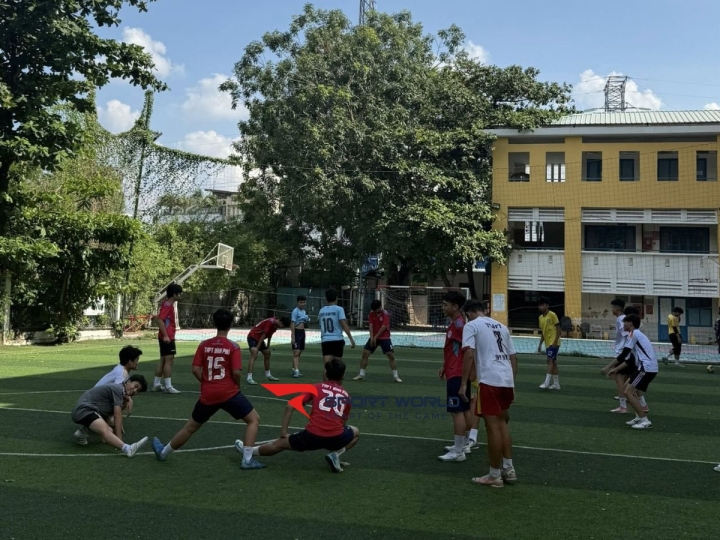 Sân thể thao Phong Sơn Trường THPT Bình Phú