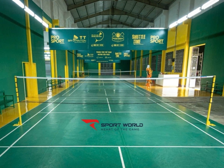 Sân cầu lông Huỳnh Tấn Phát