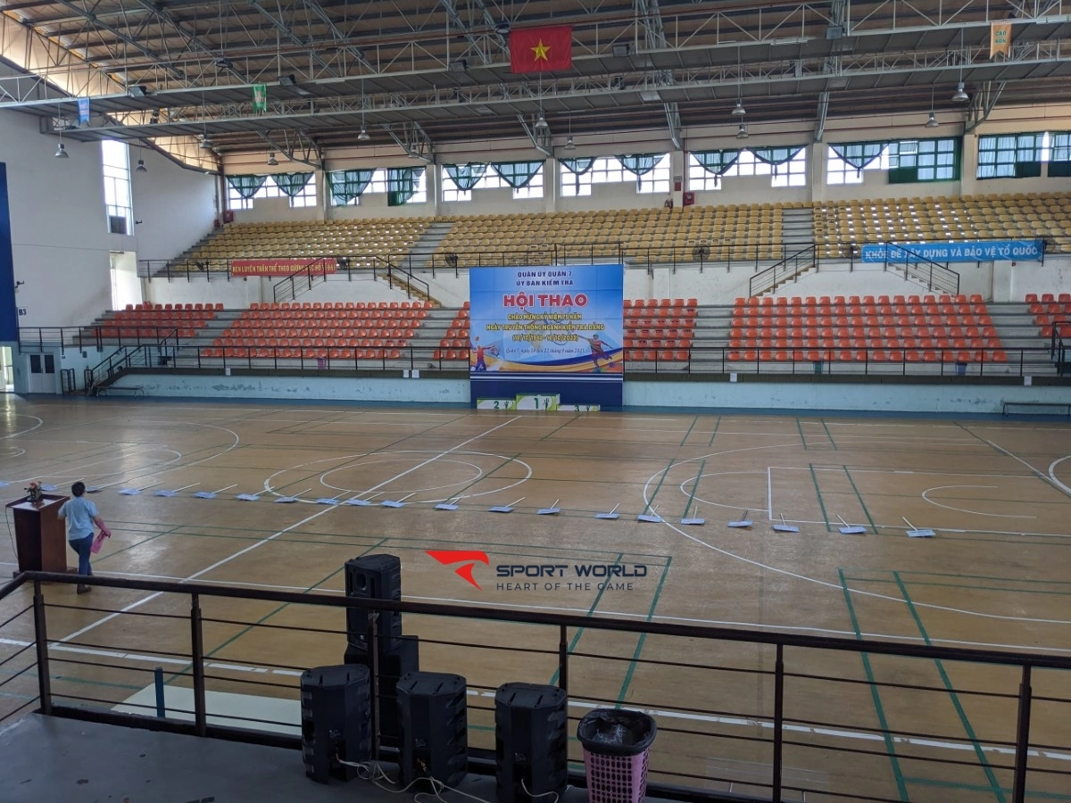 Sân cầu lông Nhà thi đấu đa năng Quận 7