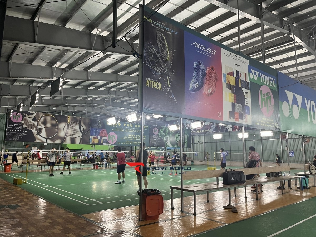 Sân cầu lông Hưng Phú CN1