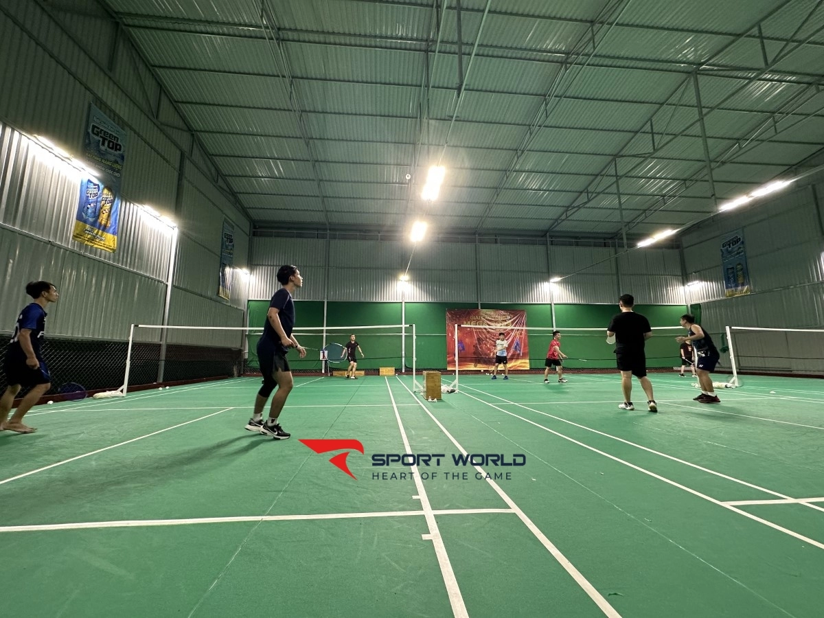 Sân cầu lông Mega