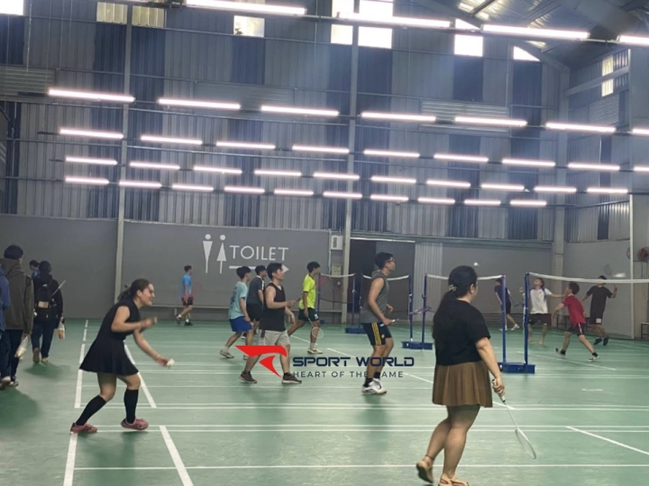 Sân cầu lông Badminton UTE