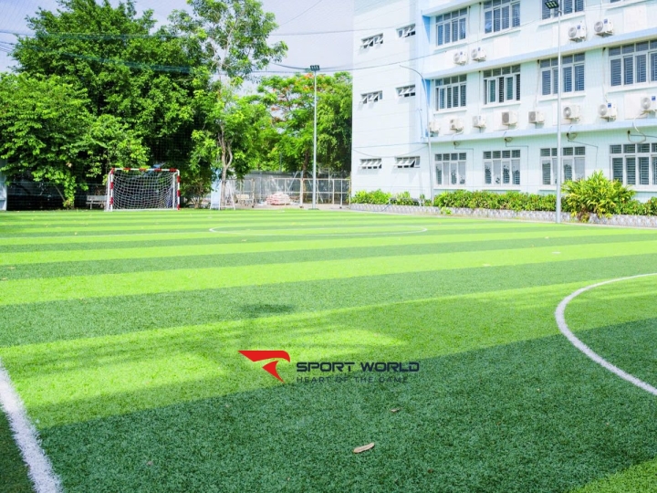 Sân thể thao Phong Sơn - Trường THPT Linh Trung