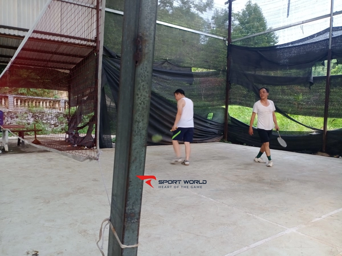 Sân cầu lông CLB Mường Bi