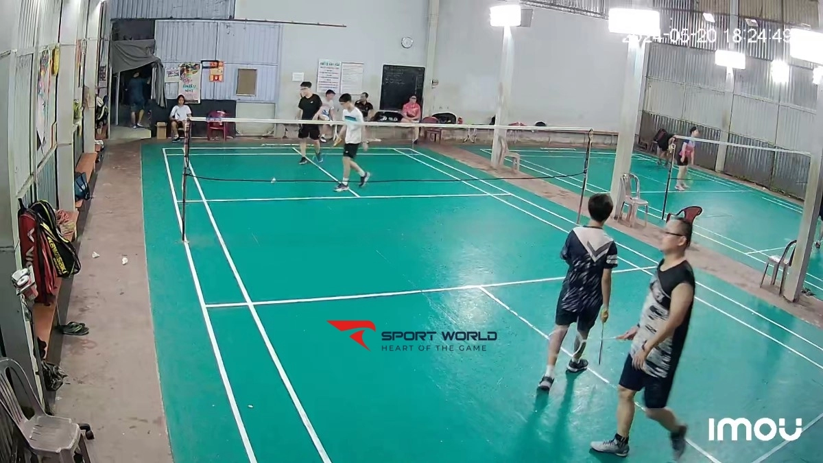 Sân cầu lông  Tân Hội