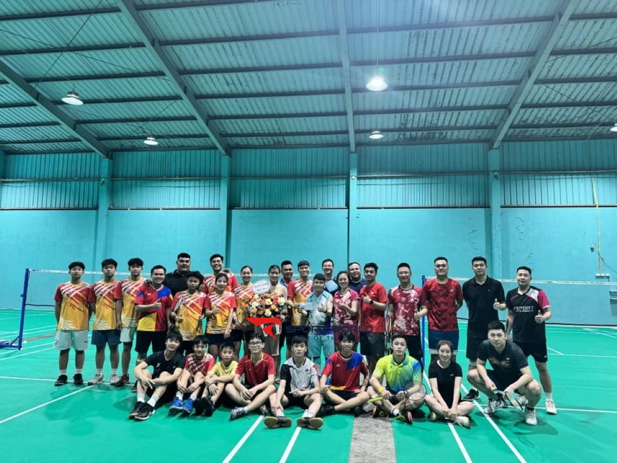 Sân cầu lông VietHong Badminton