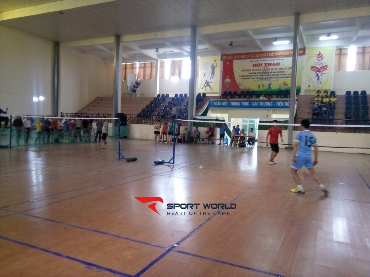 Sân cầu lông Nhà thi đấu Đông Sơn