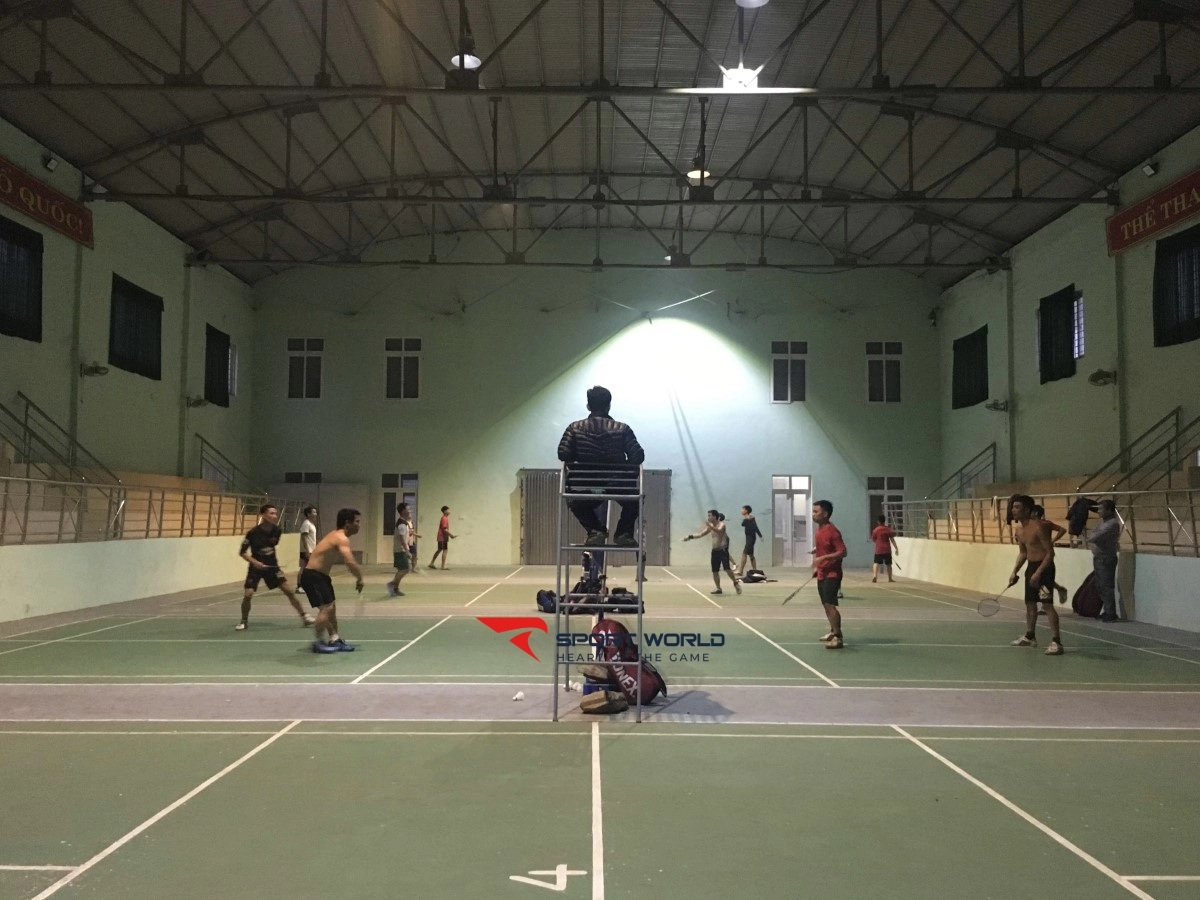 Sân cầu lông Trung tâm văn hoá và thể thao xã Định Long