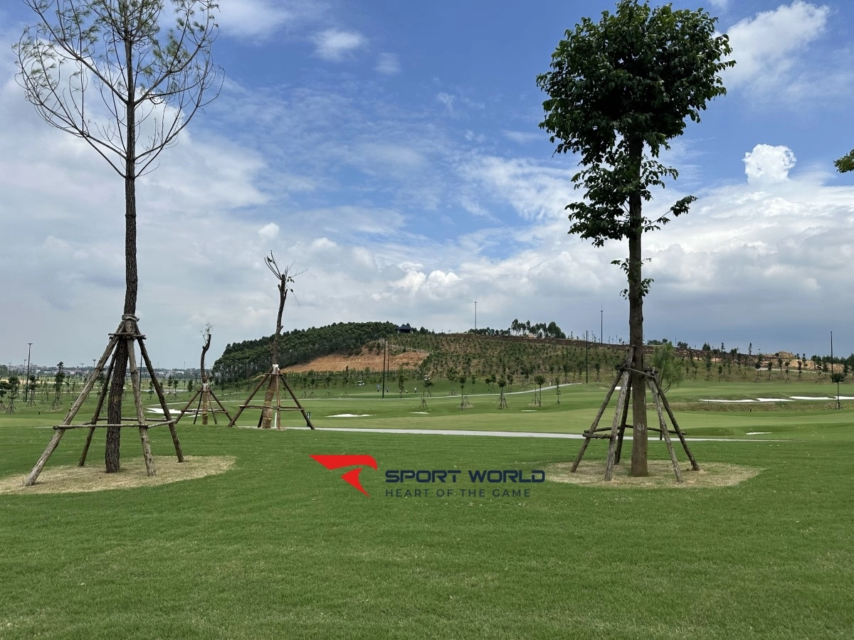 Sân golf ĐỒI NGÔ