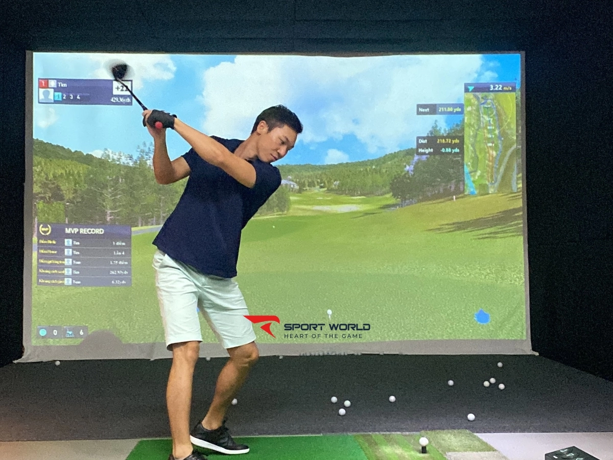 CLB Laguna Screen Golf