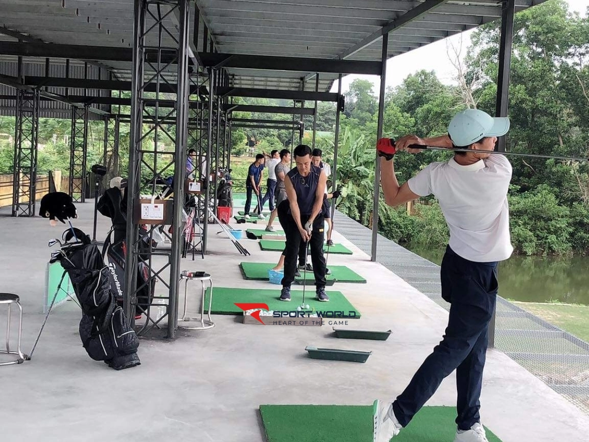 Sân tập golf Suối Ốc