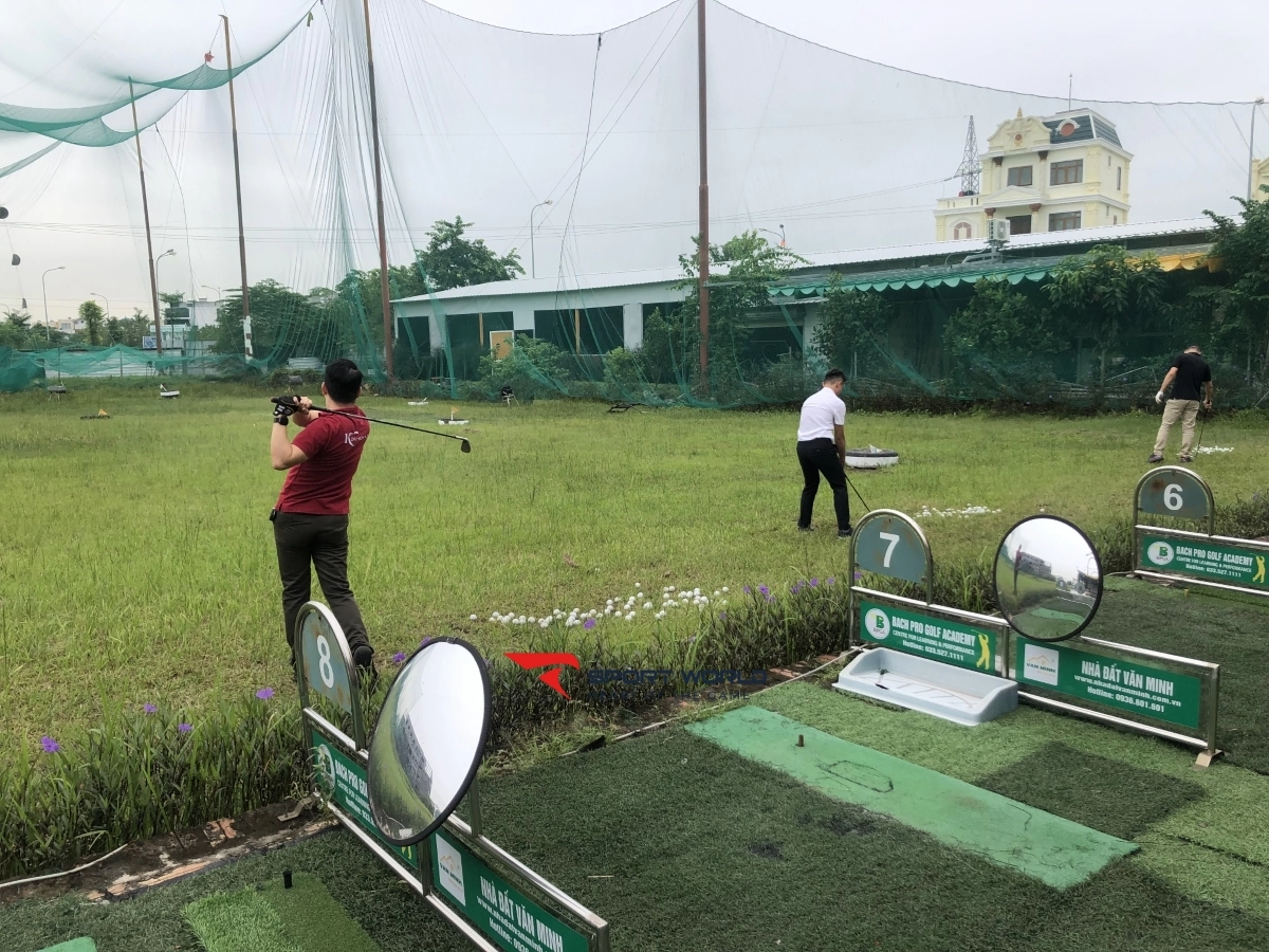 Sân tập golf Bách Pro