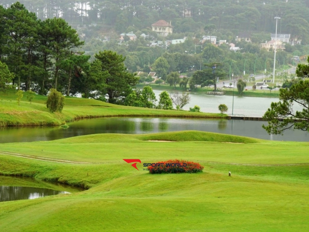 Sân Golf Đà Lạt Đồi Cù