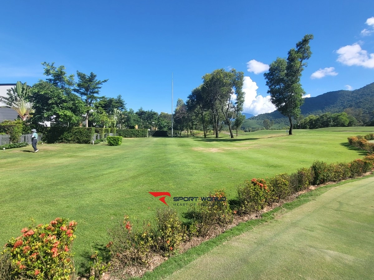 Sân golf Laguna Lăng Cô