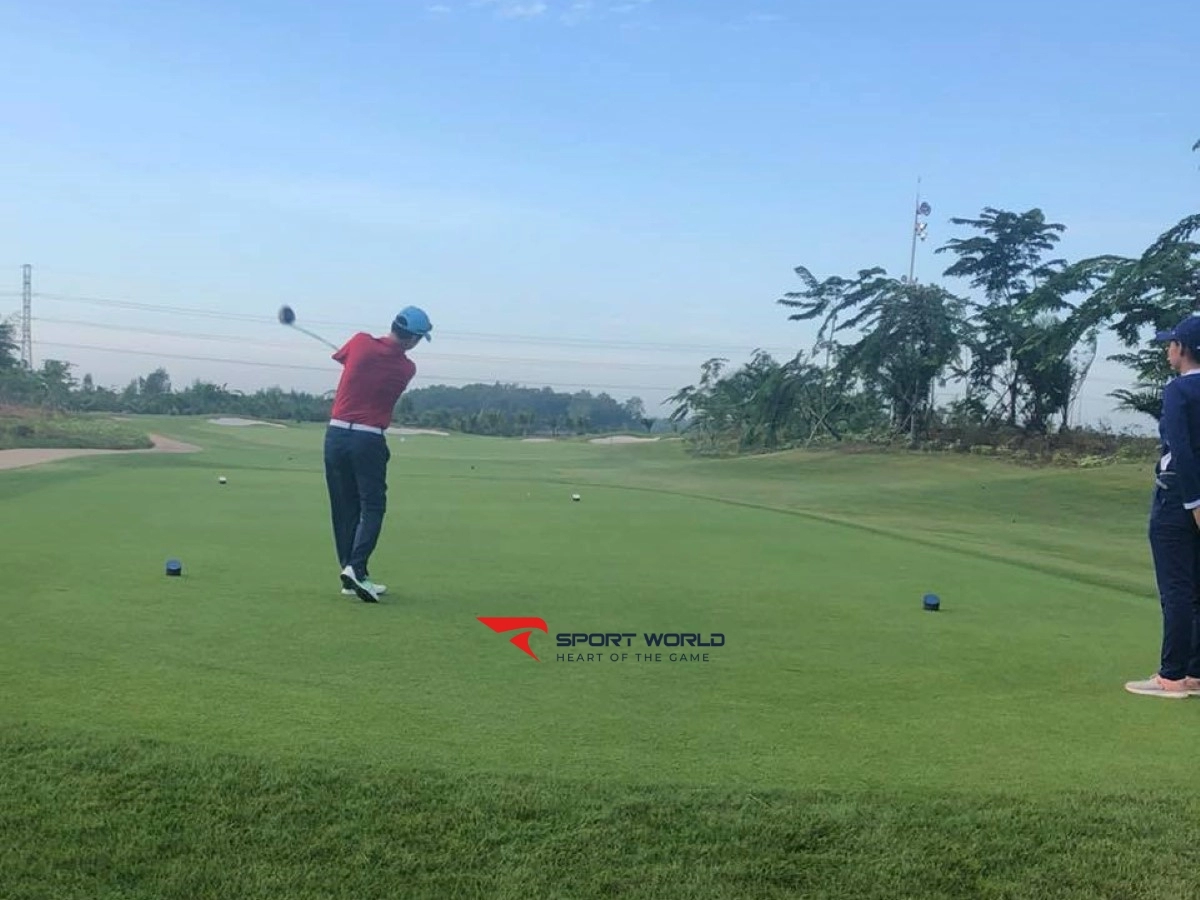 Sân tập golf Him Lam