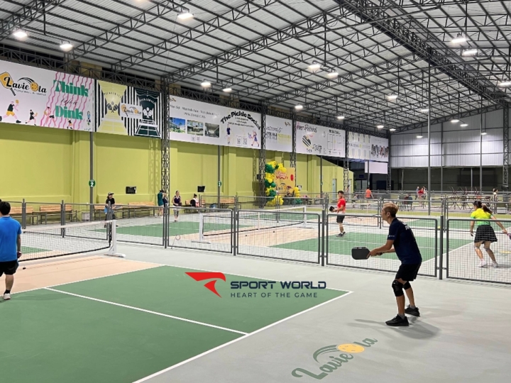 Lavie Ola Pickleball & Coffee