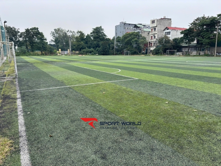 Sân bóng đá nhà thi đấu Gia Lâm