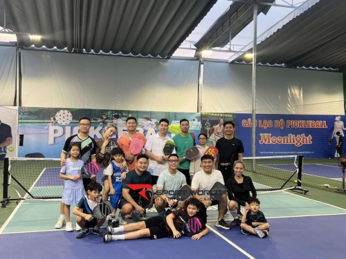 Sân Pickleball Moon Light Long Biên
