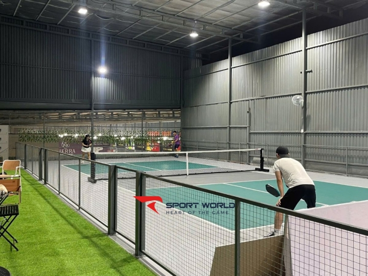 Vinson Sport Club - Hoàng Văn Thụ