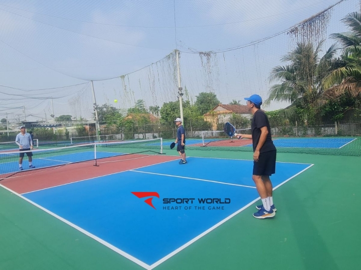 Sân Pickleball & bóng đá mini Long Trường Quận 9