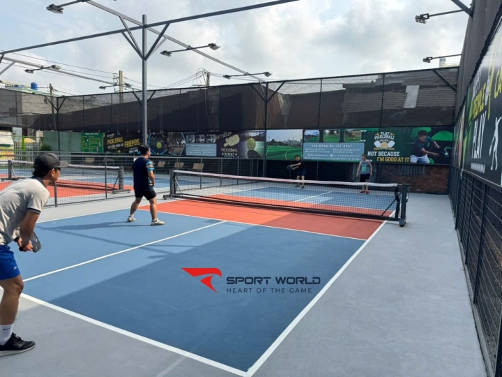 Sân Pickleball Cá Sấu Hoa Cà