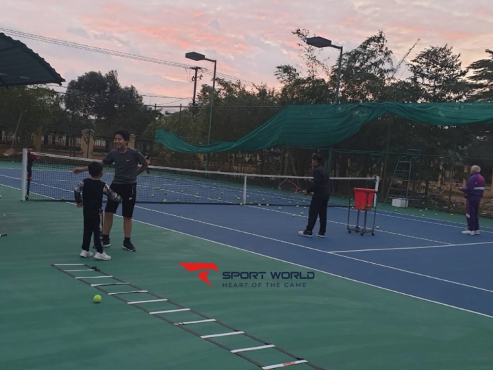 tennis pickleball court