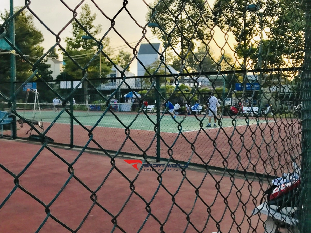 Sân Tennis Thế kỷ