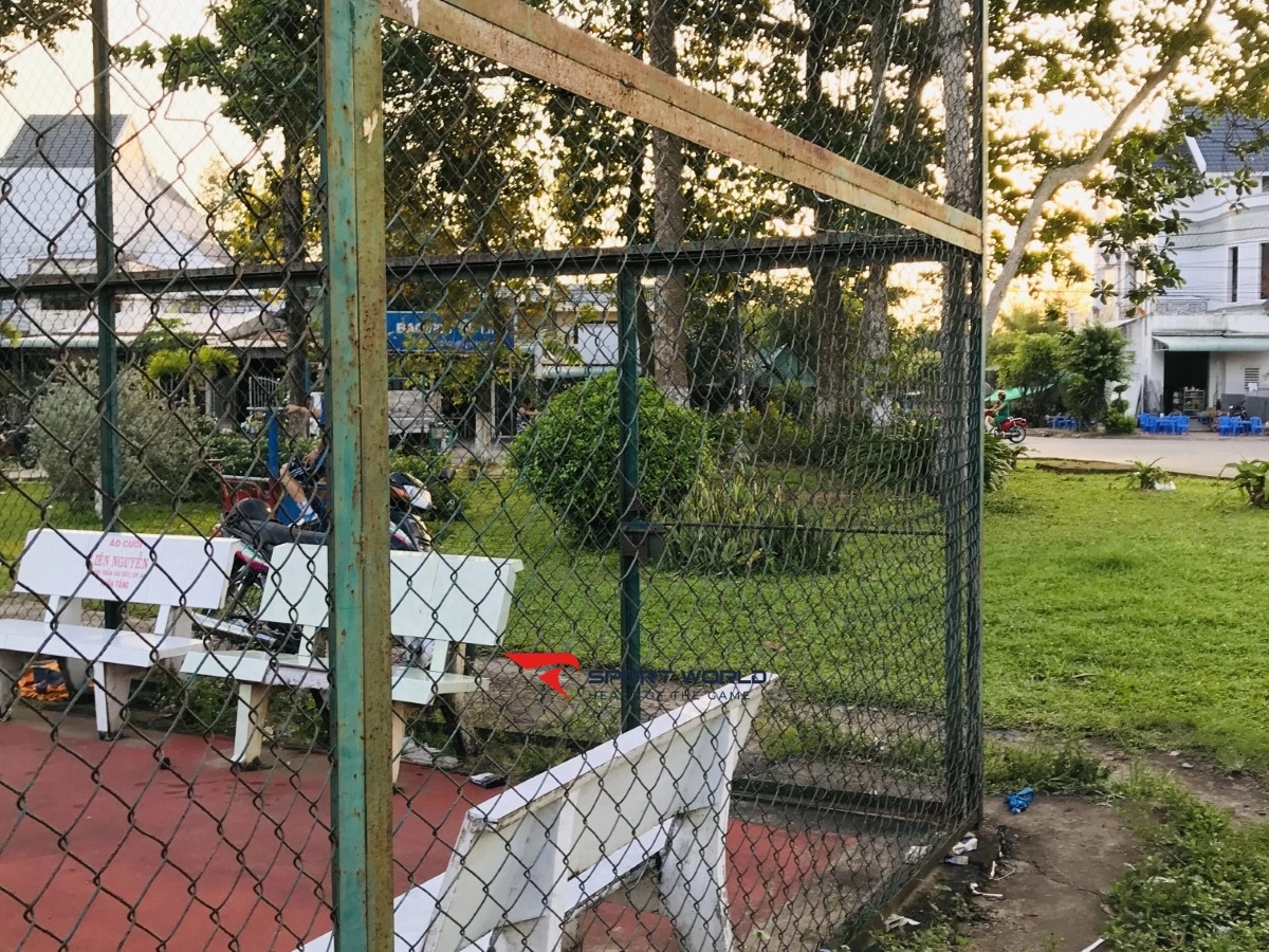 Sân Tennis Thế kỷ