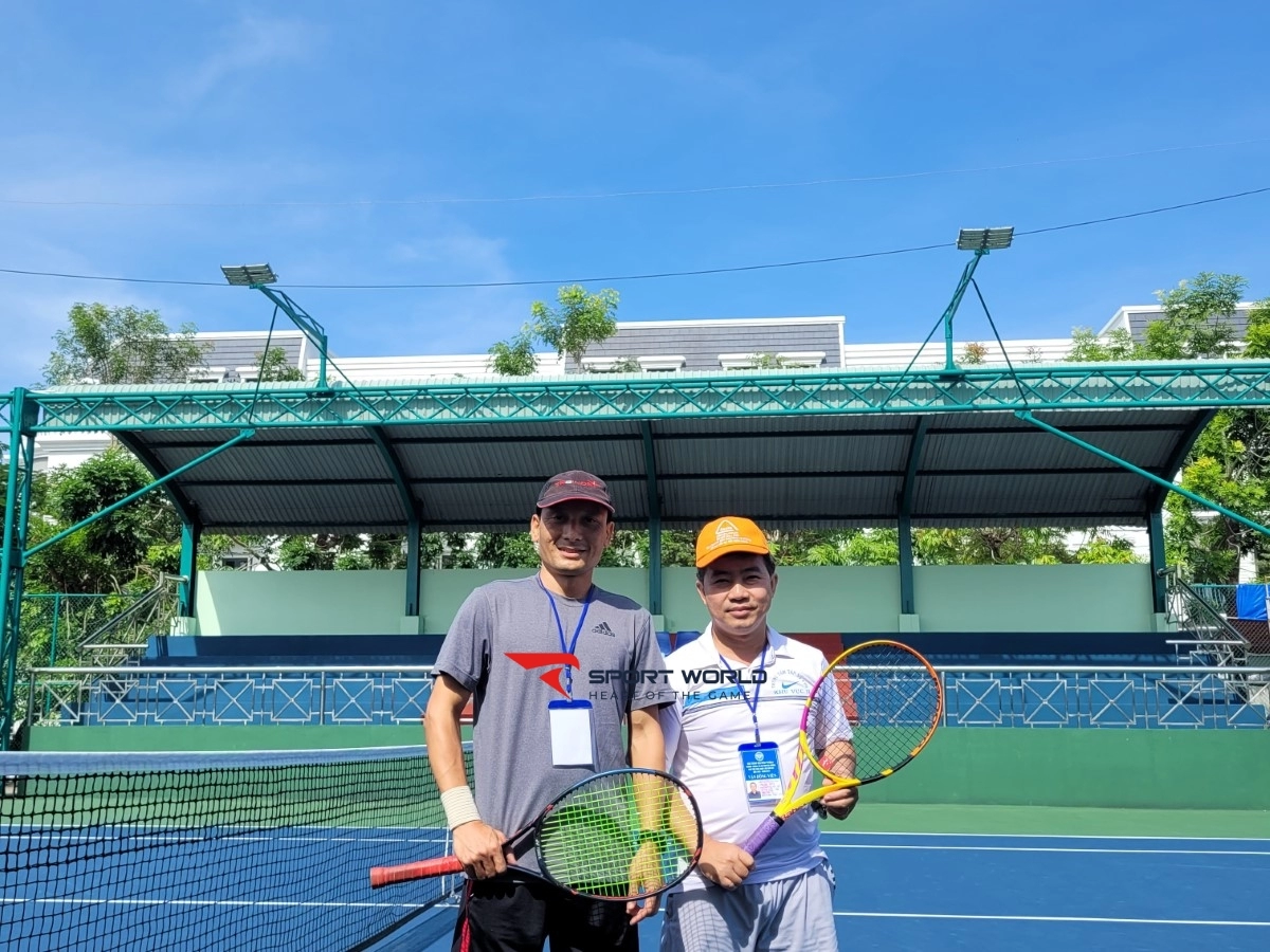 Sân tennis Trần Huỳnh