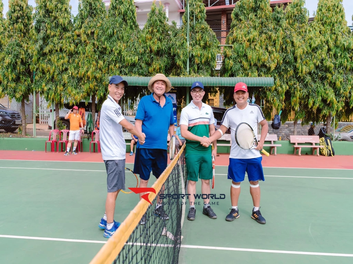 Sân tennis Đức Anh