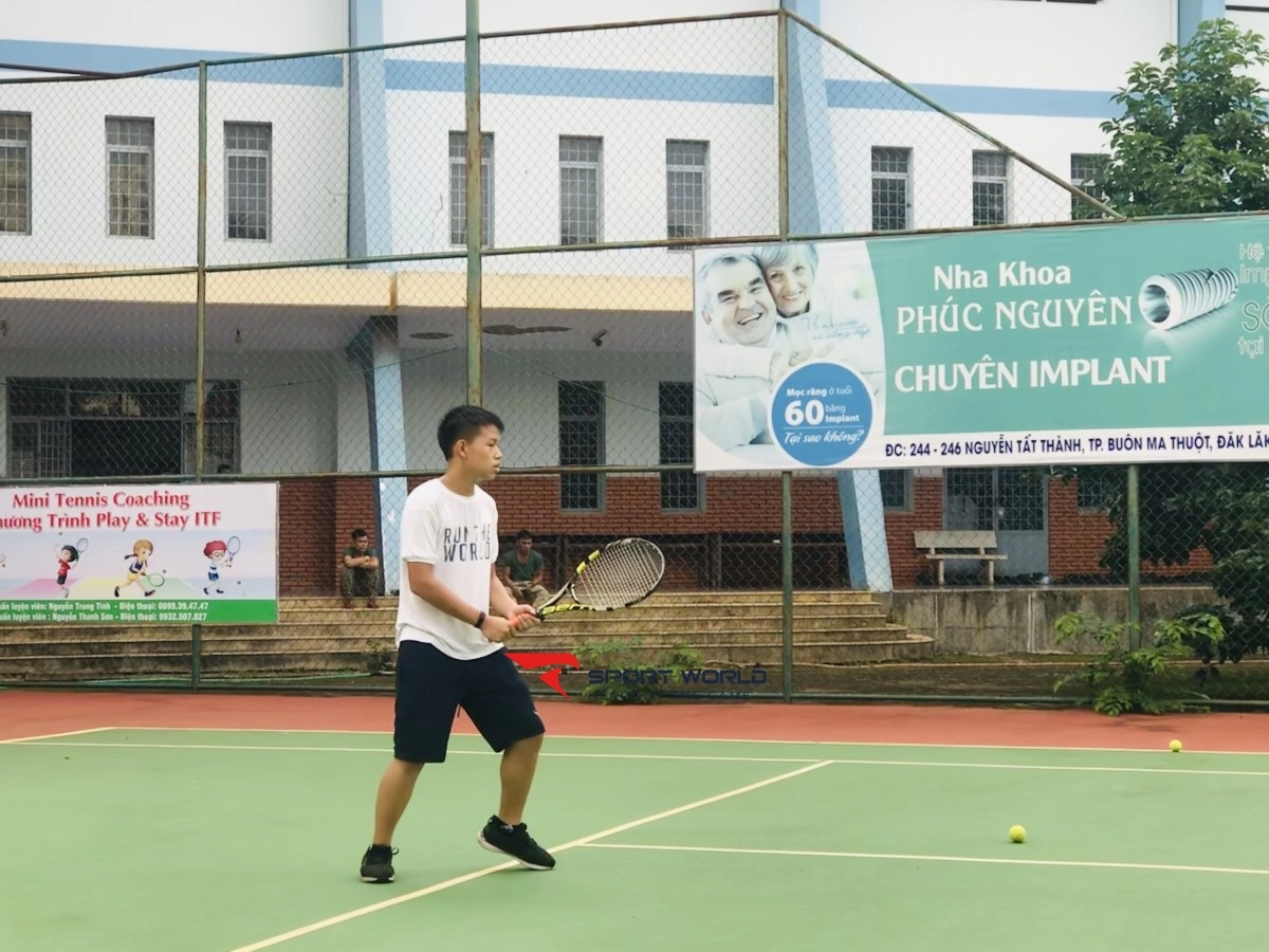 Sân Tennis Liên Đoàn Lao Động