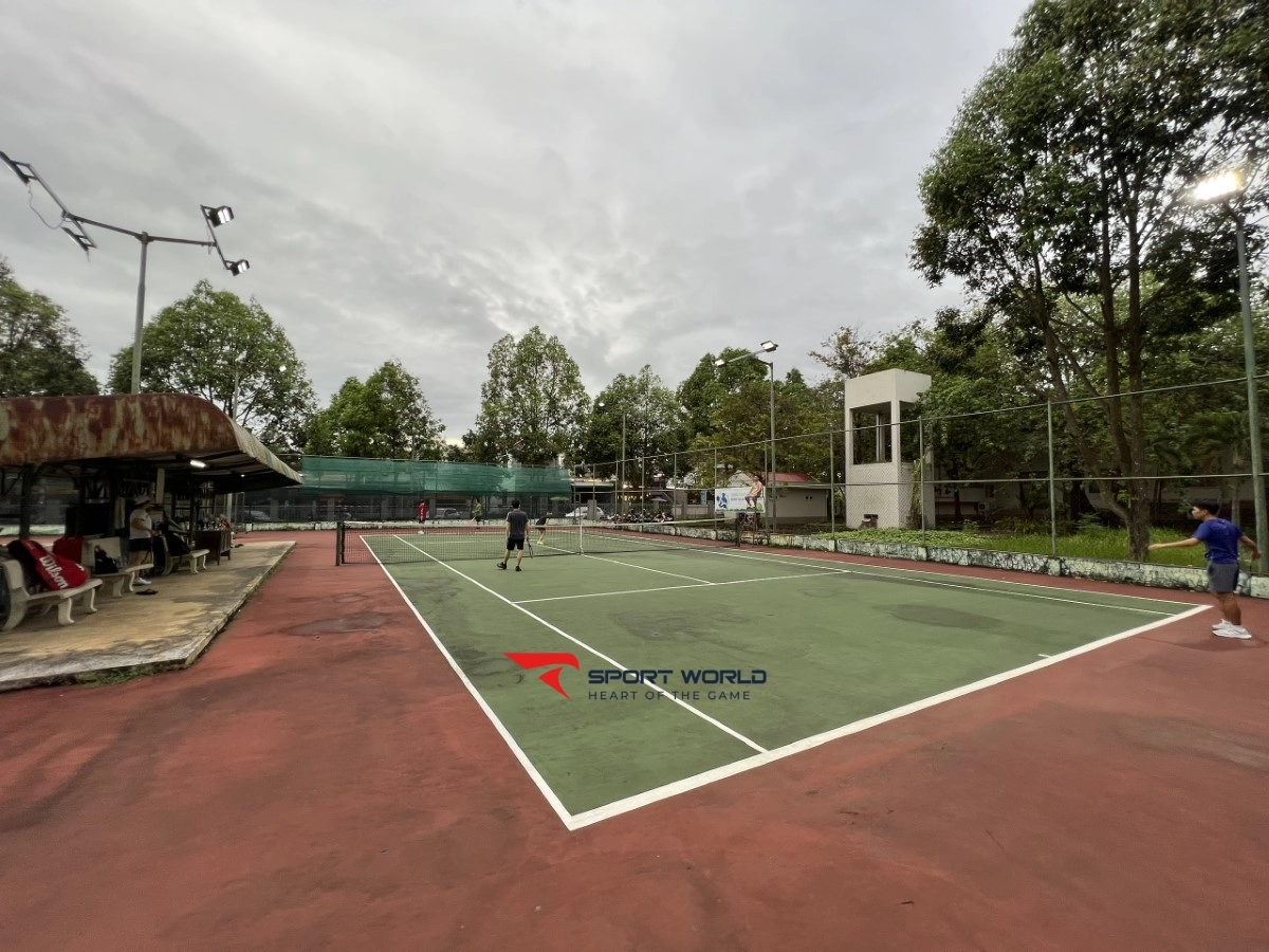 Sân tennis Định Quán