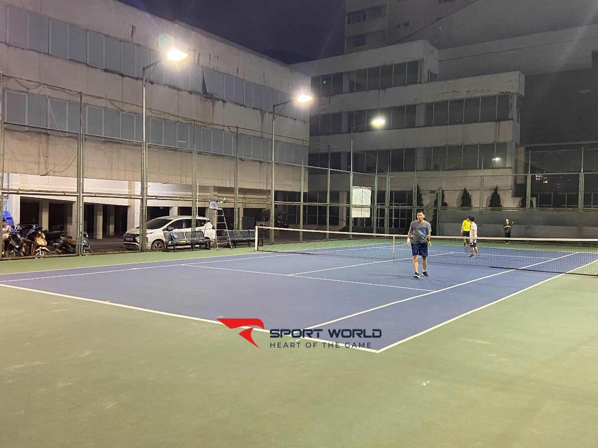 Sân tennis Hội Liên hiệp Phụ nữ Hà Nội (Số 7 Tôn Thất Thuyết)