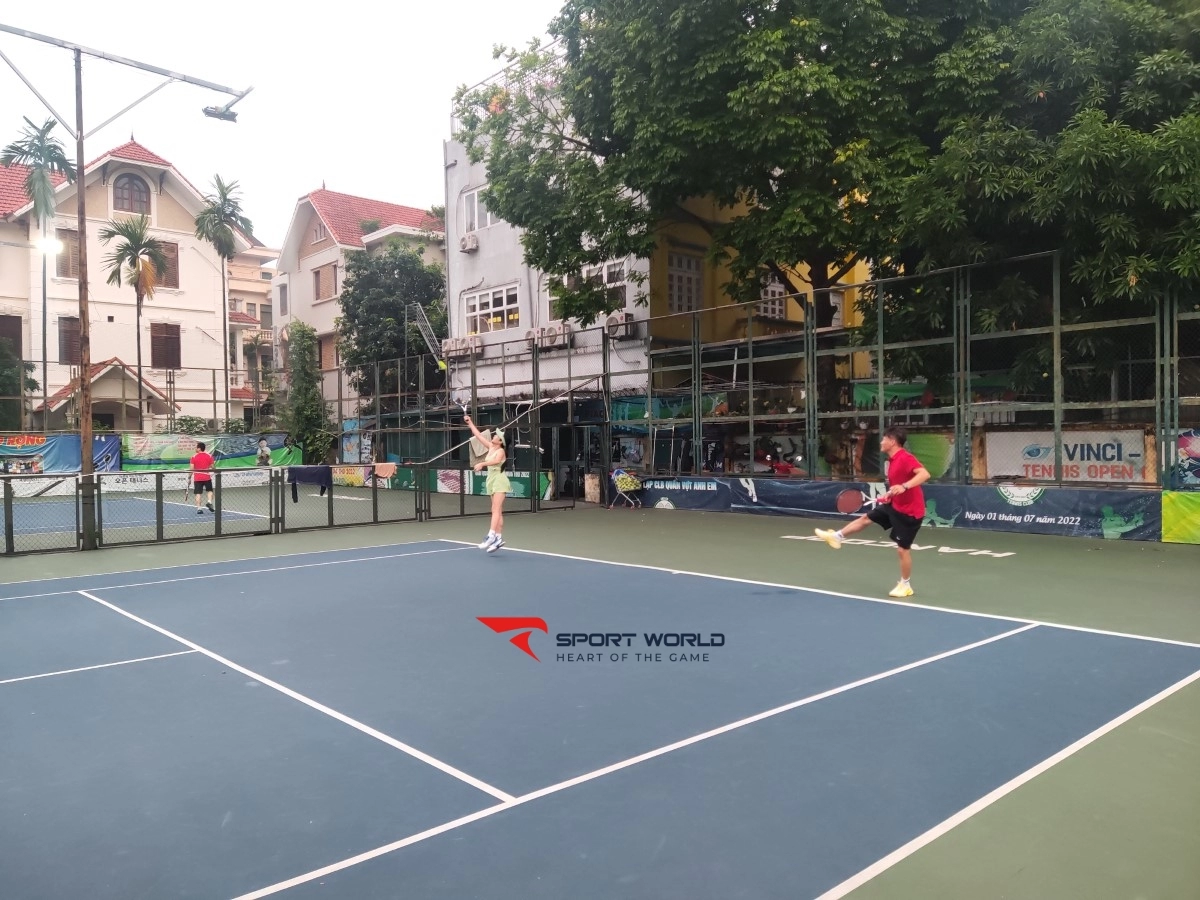 Sân Tennis Làng Quốc tế Thăng long