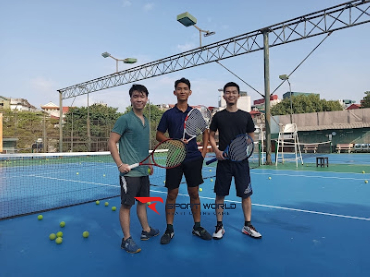 Sân tennis nhà máy nước Ngô Sĩ Liên