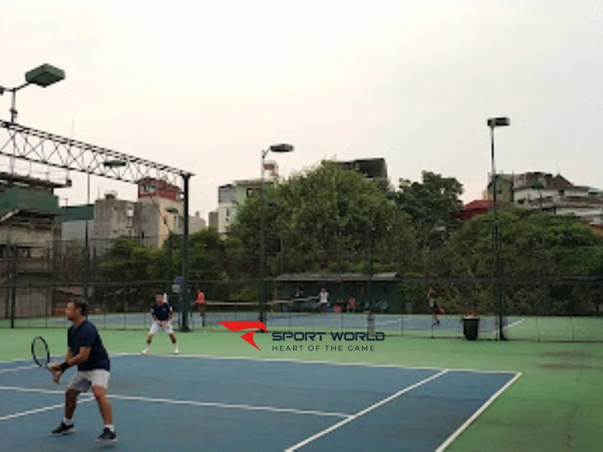 Sân tennis nhà máy nước Ngô Sĩ Liên