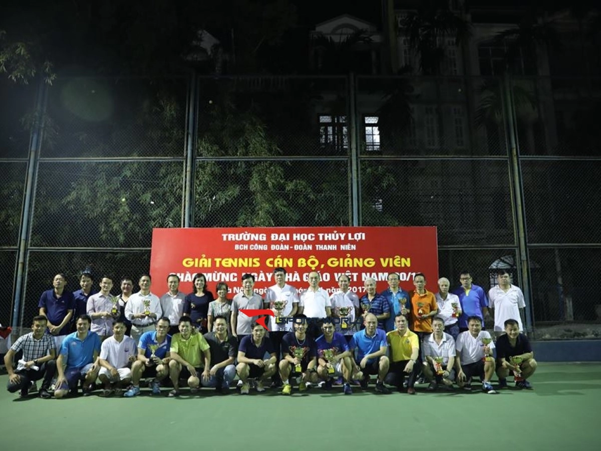 Sân tennis Thủy Lợi