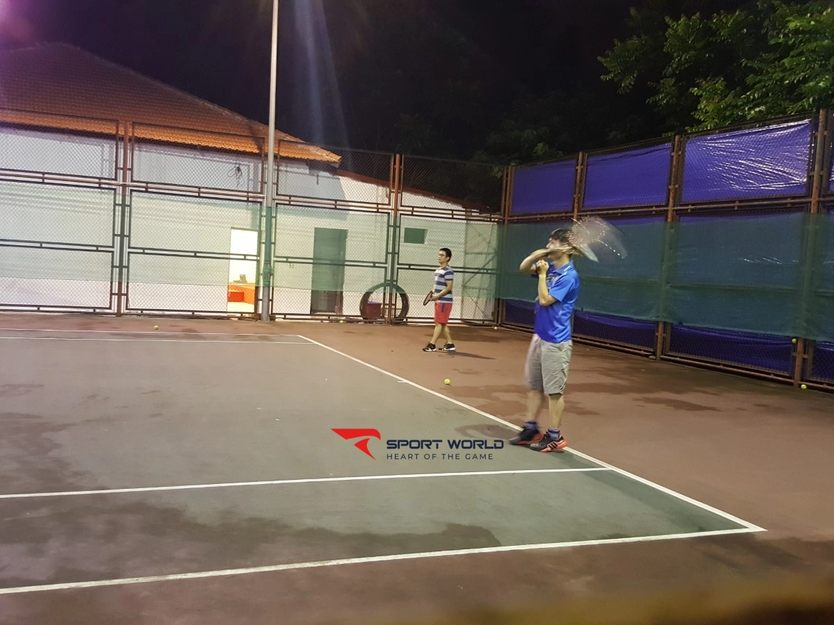 Sân Tennis O2 (Ông Tình)