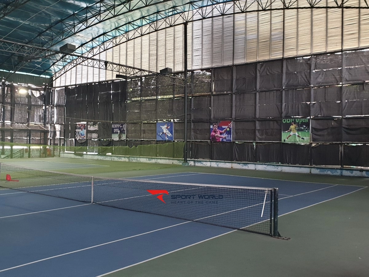 Sân tennis Hồng Hà